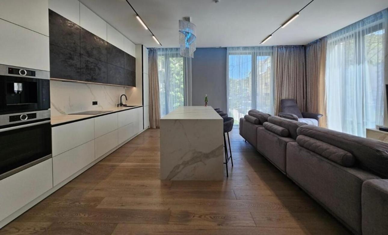 Great Apartment In Old City วอร์ซอ ภายนอก รูปภาพ