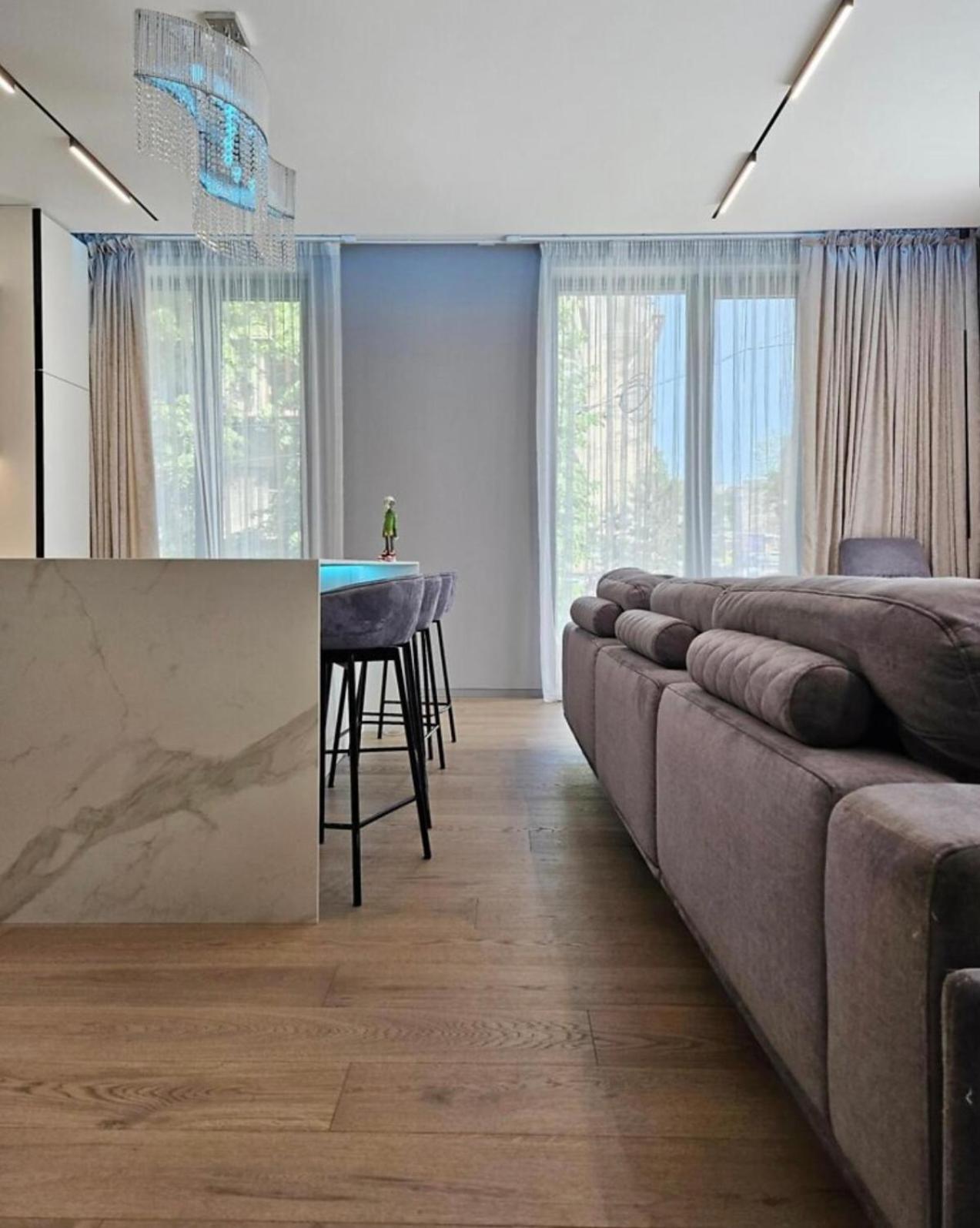 Great Apartment In Old City วอร์ซอ ภายนอก รูปภาพ