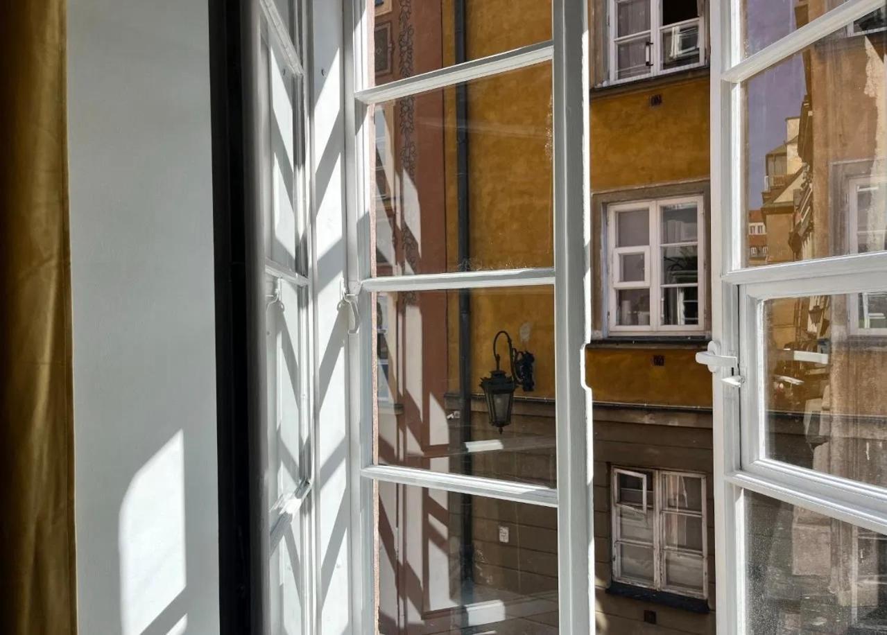 Great Apartment In Old City วอร์ซอ ภายนอก รูปภาพ